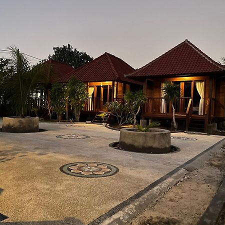 Mangrove Beach Hut Nusa Lembongan  Exterior photo